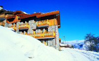 Chalet MarMau, La Tania, Childcare