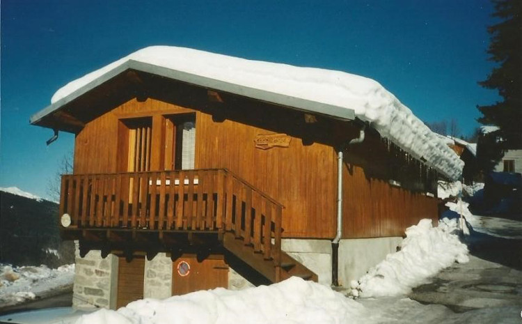 Ski Chalets Sleeping 4 People