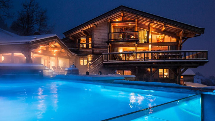 Ski Line's Ultimate Guide To Luxury Ski Chalets