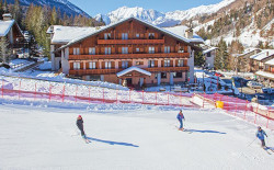 Chalet Hotel De Champoluc, Champoluc - Top 10 Chalet Hotels For Groups