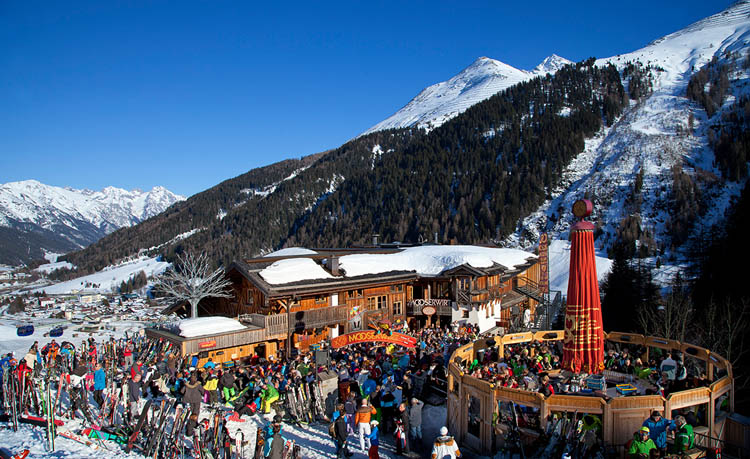 Top 10 Resorts for Lively Apres Ski and Nightlife