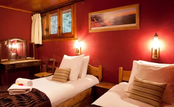 Chalet Retreat - 12