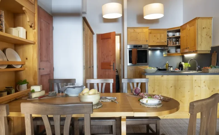 Le Village Apartments - 12