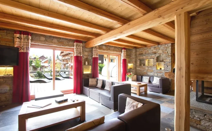 Chalet Le Loup Lodge - 9