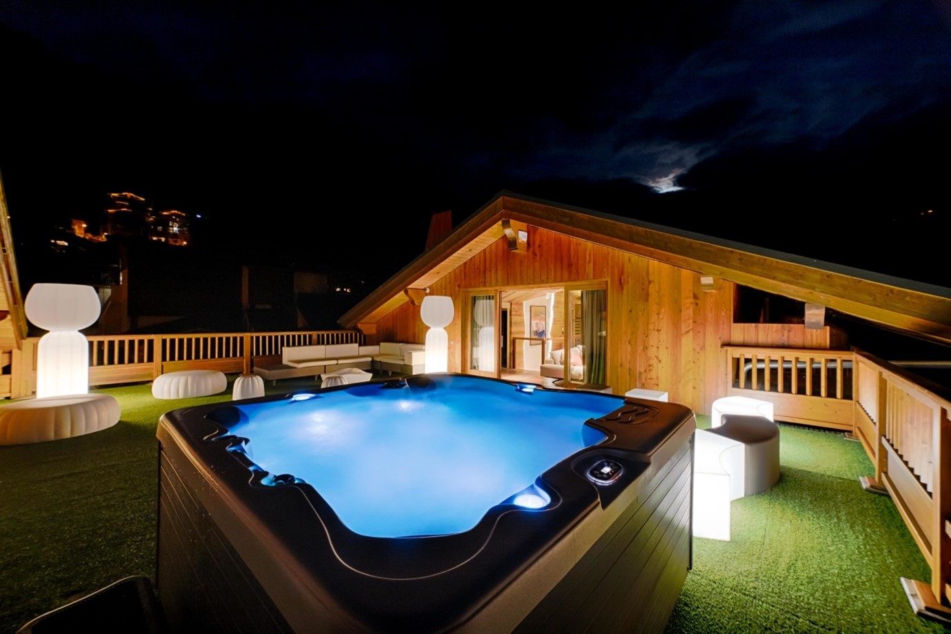 Cap Crystal Lodge, Tignes - Hot Tub