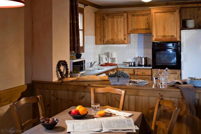 Residence CGH & SPA Les Chalets du Soleil Authentique 4* - 4