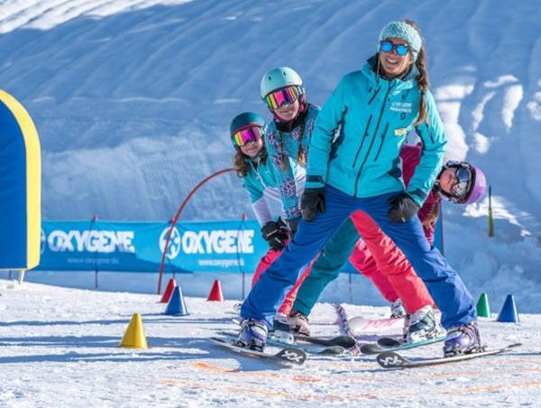Snowboarding vs Skiing For Children And Beginners