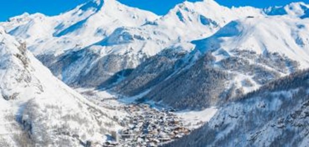 Top 10 destinations in France for skiing or snowboarding - Val d'Isere