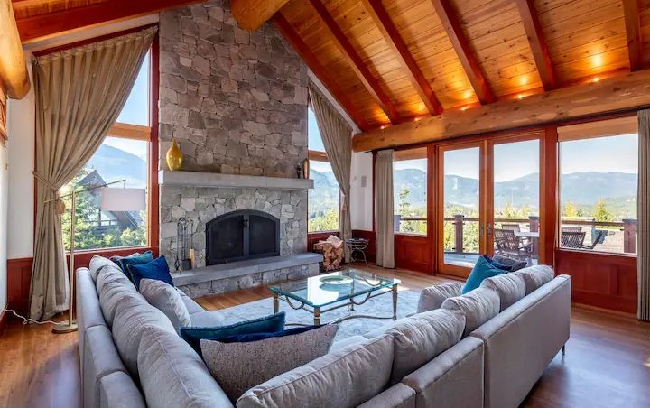 Chalet Ski In/Ski Out Whistler Baru