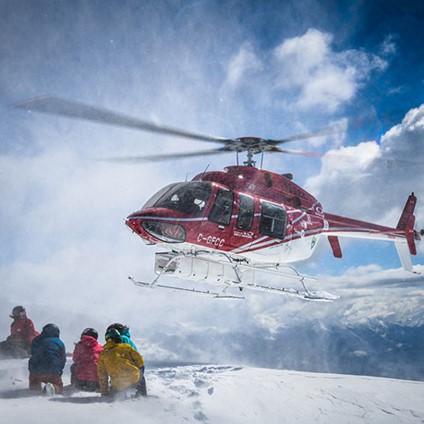 Ski Baru Masuk Ski Keluar Whistler Ski Chalet heliskiing