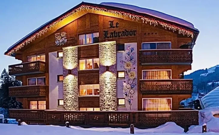 Hotel Labrador - 1