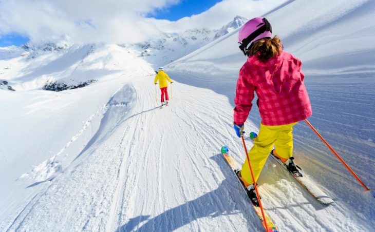 Ski Musim Semi Dengan Anak-Anak