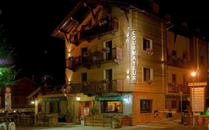 Hotel Courmayeur - 1