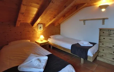 Chalet Genevieve - 12