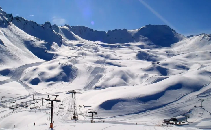 Val d'Isere has glacier skiing. A sure snow sure resort with altitudes of up to 3,455m