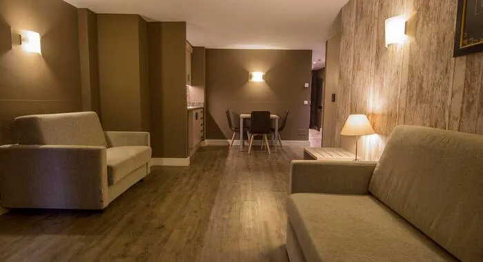 Hotel Himalaia - 5