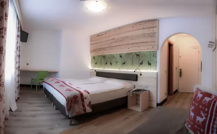 Hotel Italia - 4