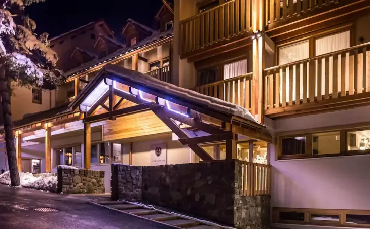 Hotel Le Grand Aigle, Villeneuve - 9
