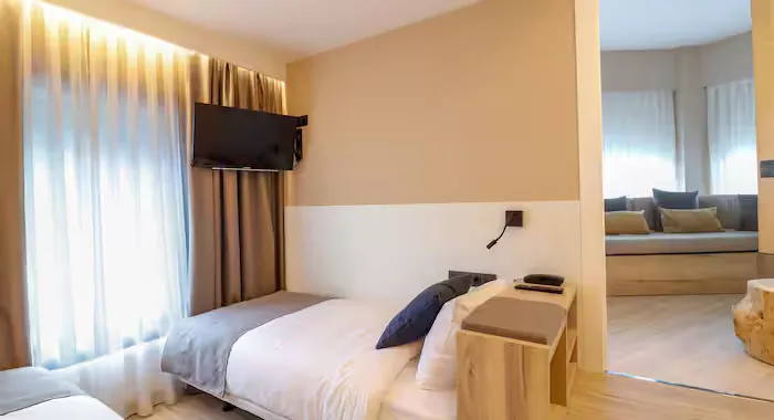 Hotel Montarto - 2