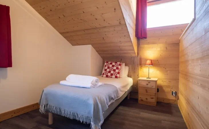 Chalet Ammonite - 14