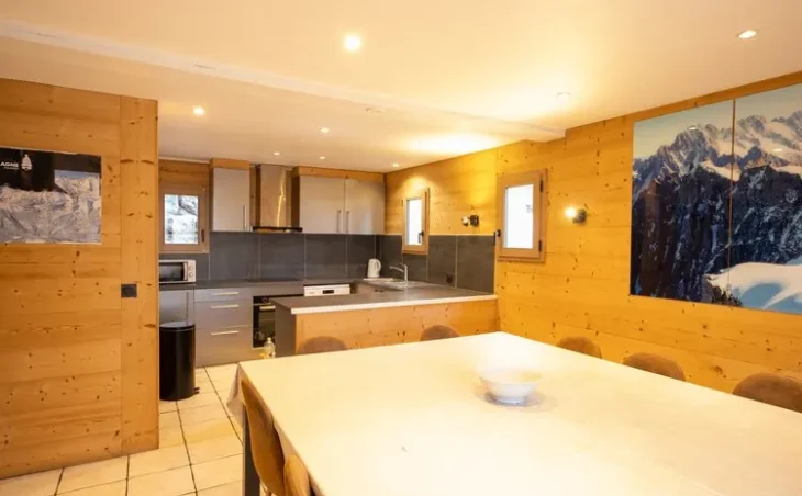 Chalet Ammonite - 15