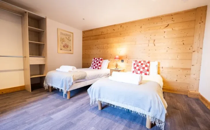 Chalet Ammonite - 4