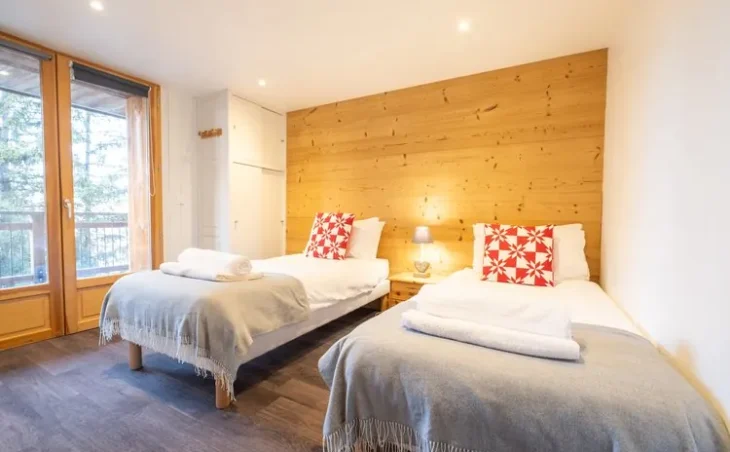 Chalet Ammonite - 9