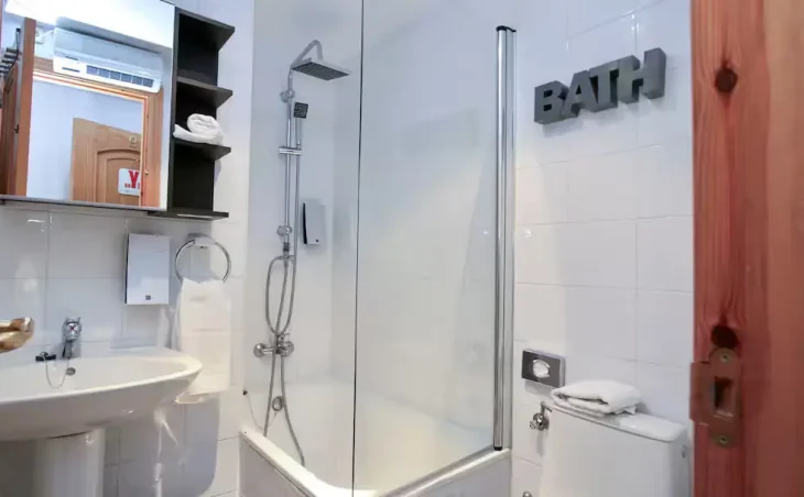 Inside Plaza Apartments - 3
