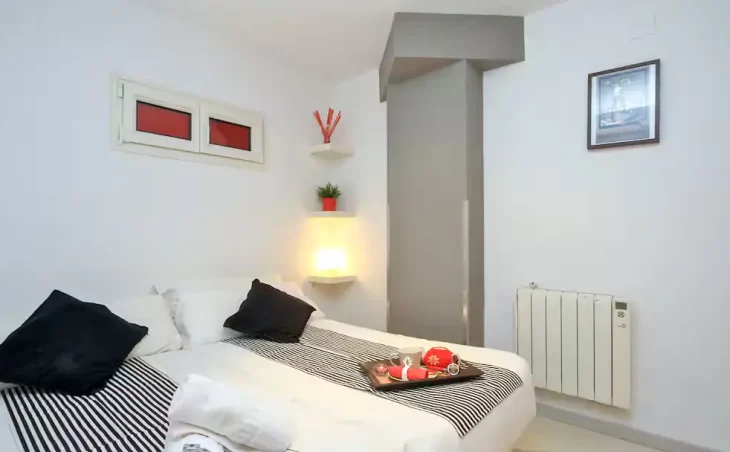 Inside Plaza Apartments - 10