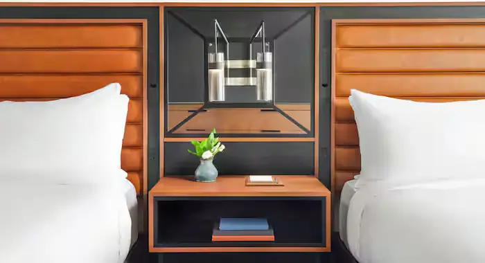 Hotel Alpenrock Breckenridge, Curio Collection by Hilton - 4