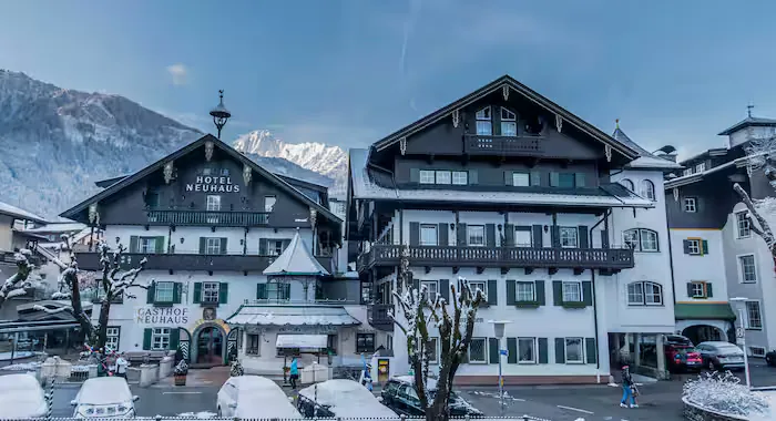 Hotel Neuhaus - 1