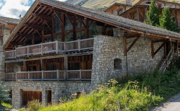 Chalet Lashca – A new Luxury Chalet with Pool in Val d’Isère, Le Fornet for the 2025/6 ski season