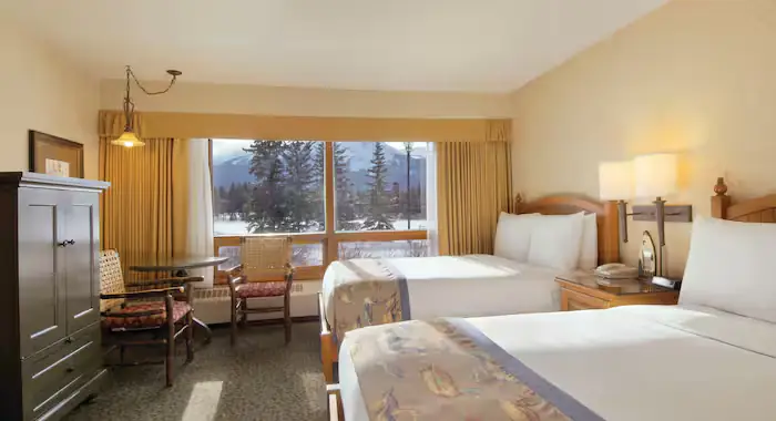 Fairmont Jasper Park Lodge - 4