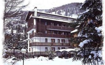 Hotel Les Coupoles in Champoluc , Italy image 1 