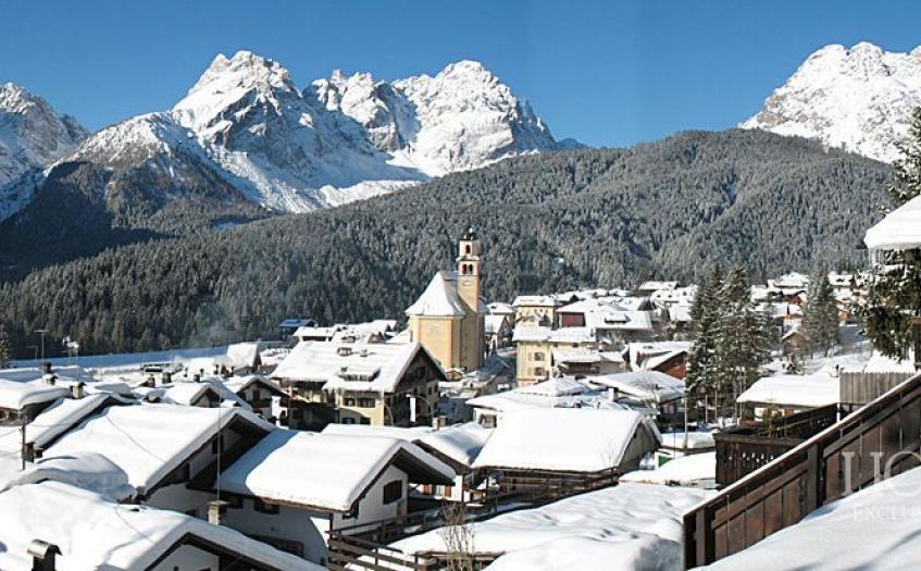 Ski Holidays Cortina