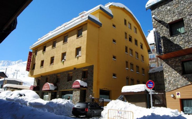 Hotel Guineu, Pas de la Casa, Andorra | Ski Line