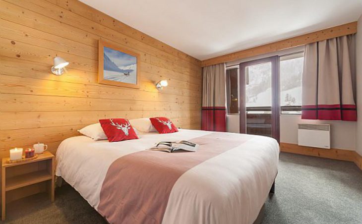 Residence Les Balcons de Bellevarde, Val dIsere, Double Bedroom 2