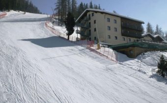 Hotel Lion Noir in Pila , Italy image 1 