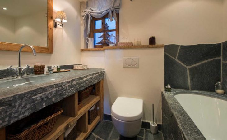 Chalet Nyumba, Verbier, BAth