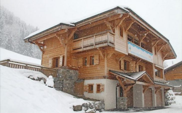 Cairn Lodge in Morzine , France image 1 