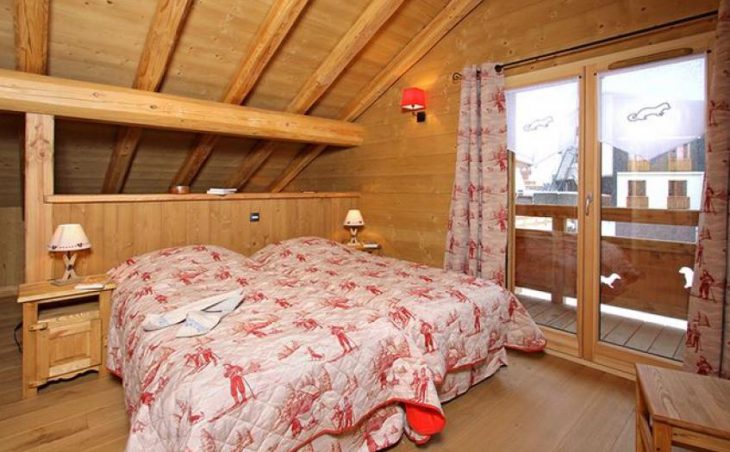 Chalet Le Renard Lodge in Les Deux-Alpes , France image 6 