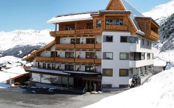 Hotel Garni Schonblick in Obergurgl , Austria image 1 